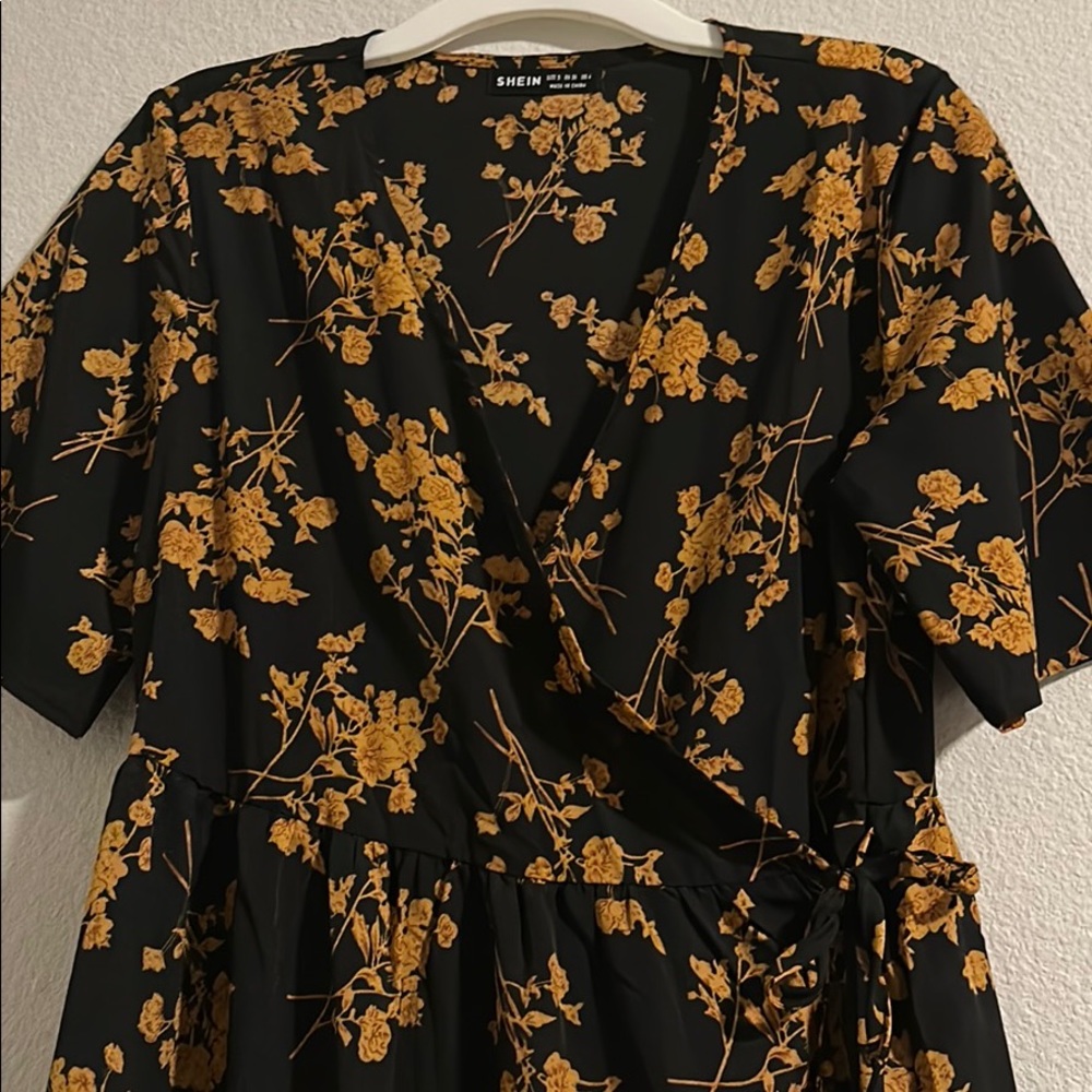 WRAP DRESS - Picture 2 of 2